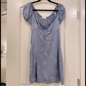 Isalis dusty blue silky dress